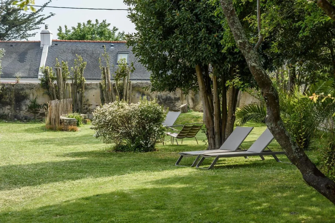 Hotel Le Clos Fleuri Palais