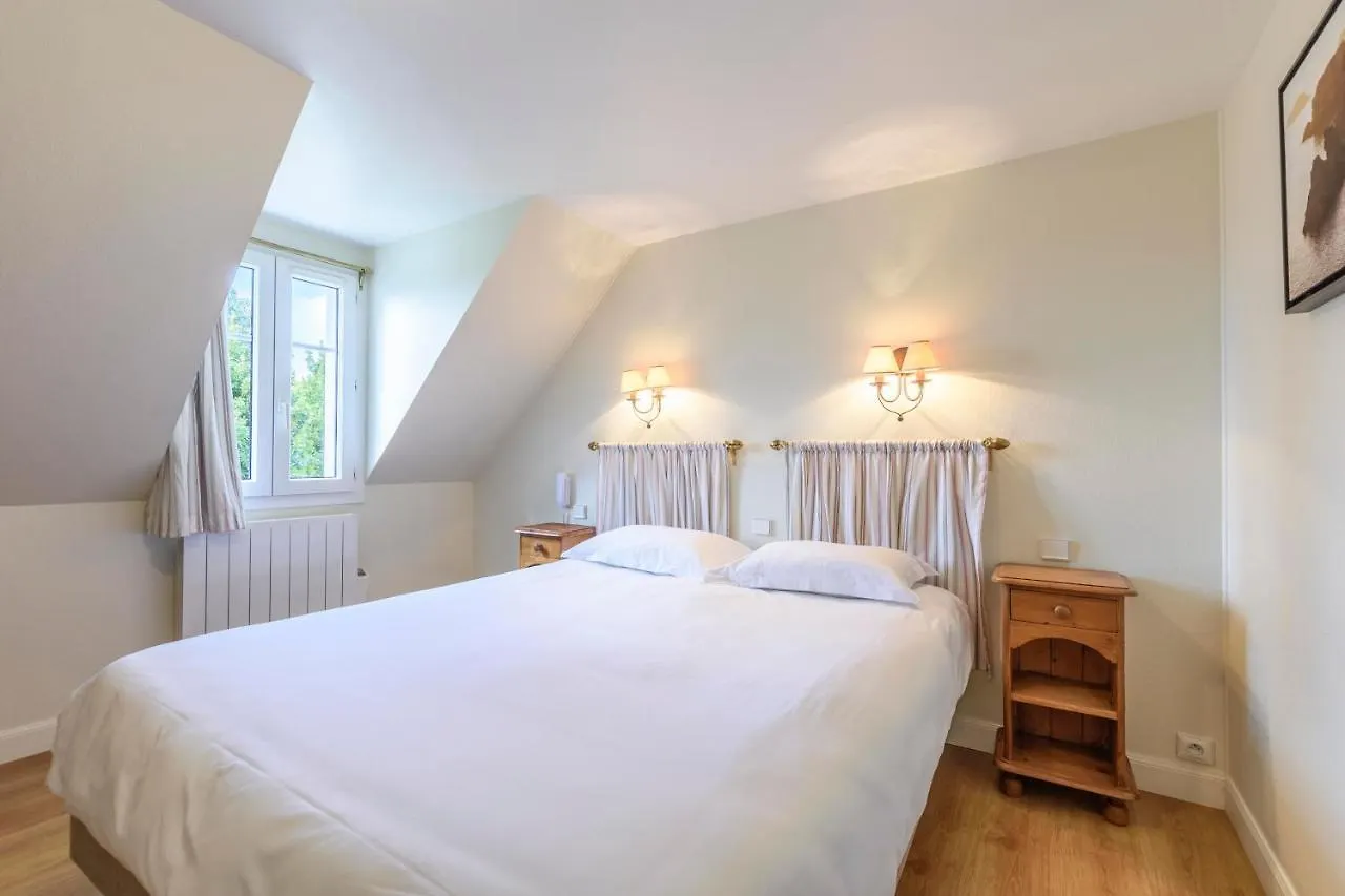 Hotel Le Clos Fleuri Palais