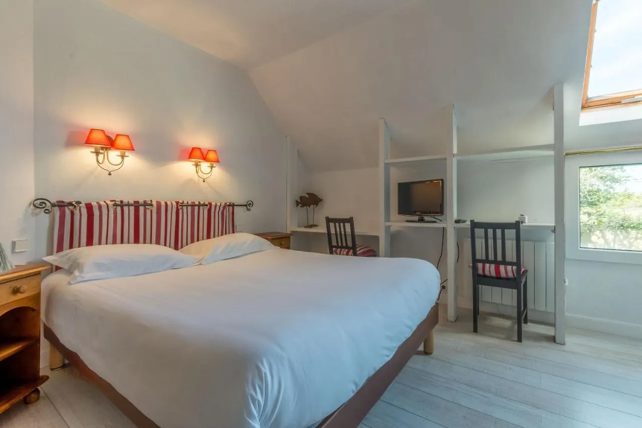 Hotel Le Clos Fleuri Palais