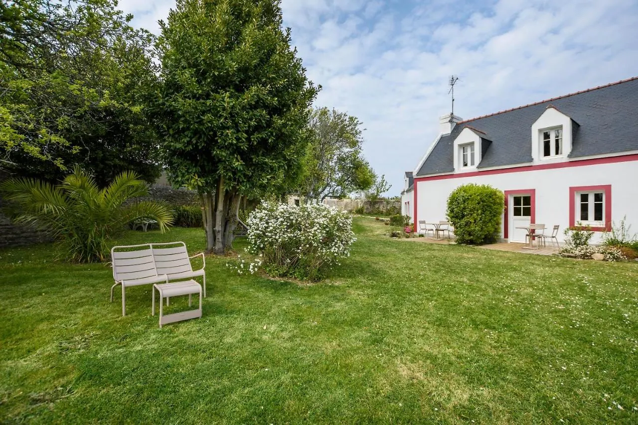 Hotel Le Clos Fleuri Le Palais 3*,